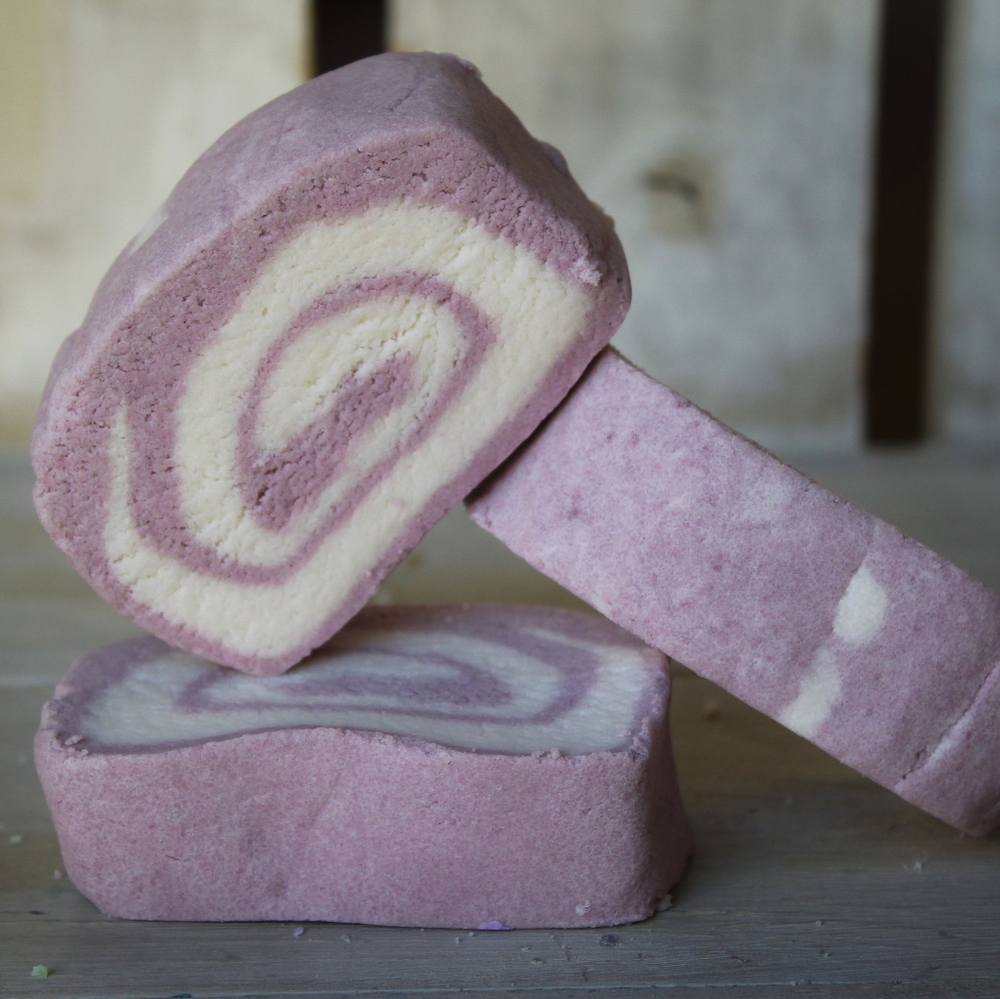 Couture Tub Taffy Bubble Bath 2 Pieces